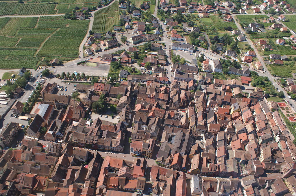 Gites Les Bains Riquewihr Exteriör bild