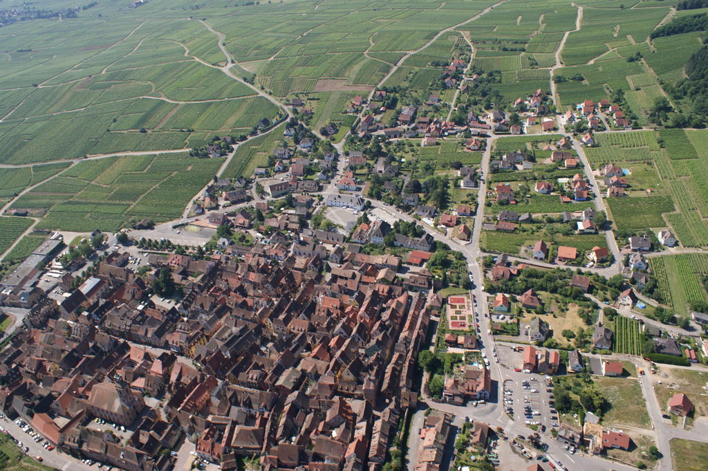 Gites Les Bains Riquewihr Exteriör bild