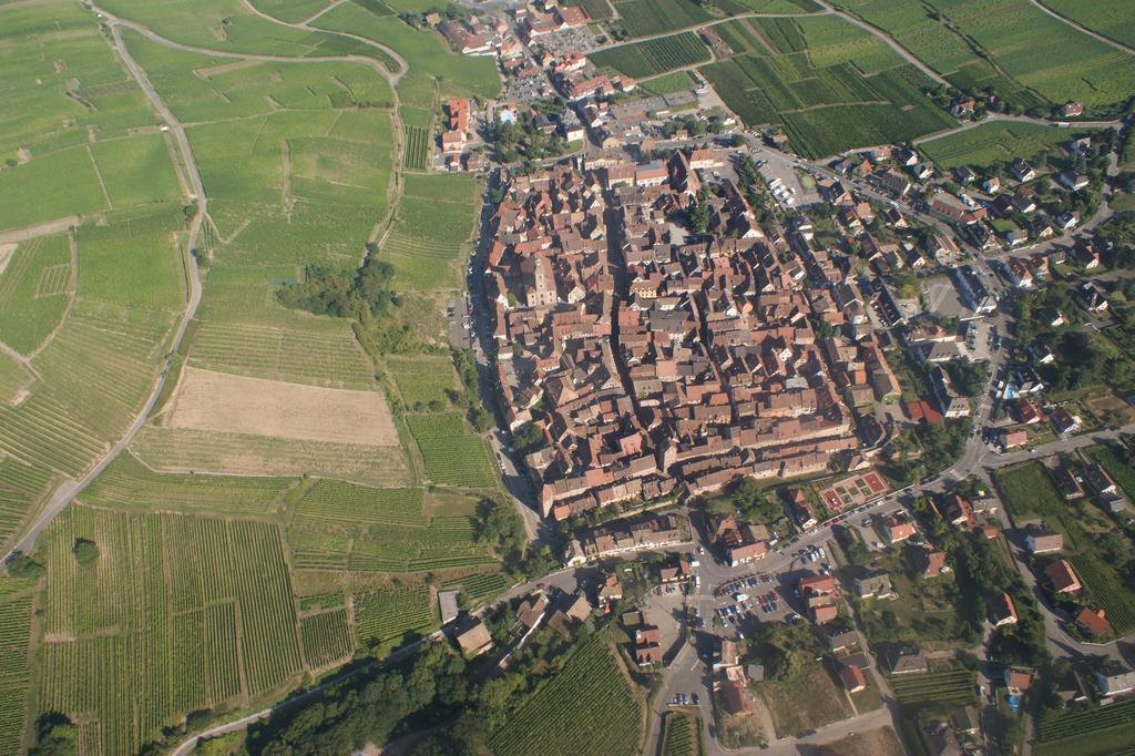 Gites Les Bains Riquewihr Exteriör bild